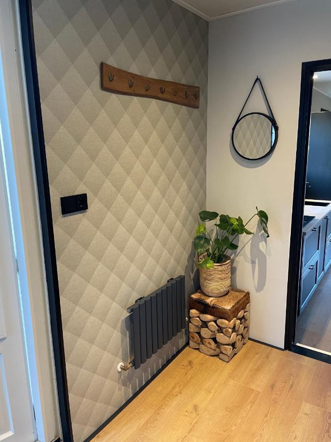 De Heerlykheid Wemeldinge, Vlak Bij Strand En Bos, Ruime Vakantiewoning Met Eigen Patio In De Karakteristieke Dorpsstraat Εξωτερικό φωτογραφία