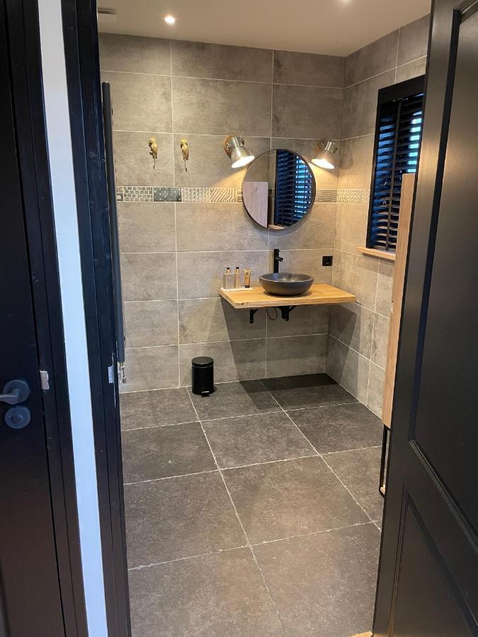 De Heerlykheid Wemeldinge, Vlak Bij Strand En Bos, Ruime Vakantiewoning Met Eigen Patio In De Karakteristieke Dorpsstraat Εξωτερικό φωτογραφία